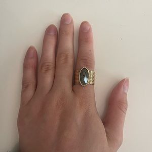 Ever-eve Gold Ring with Gem